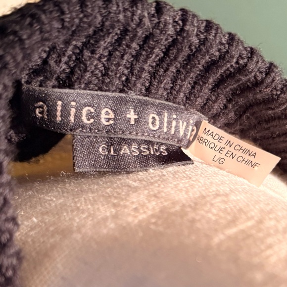 Alice + Olivia Black & Cream Colorblock Oversized Sweater | Size L - Picture 7 of 9